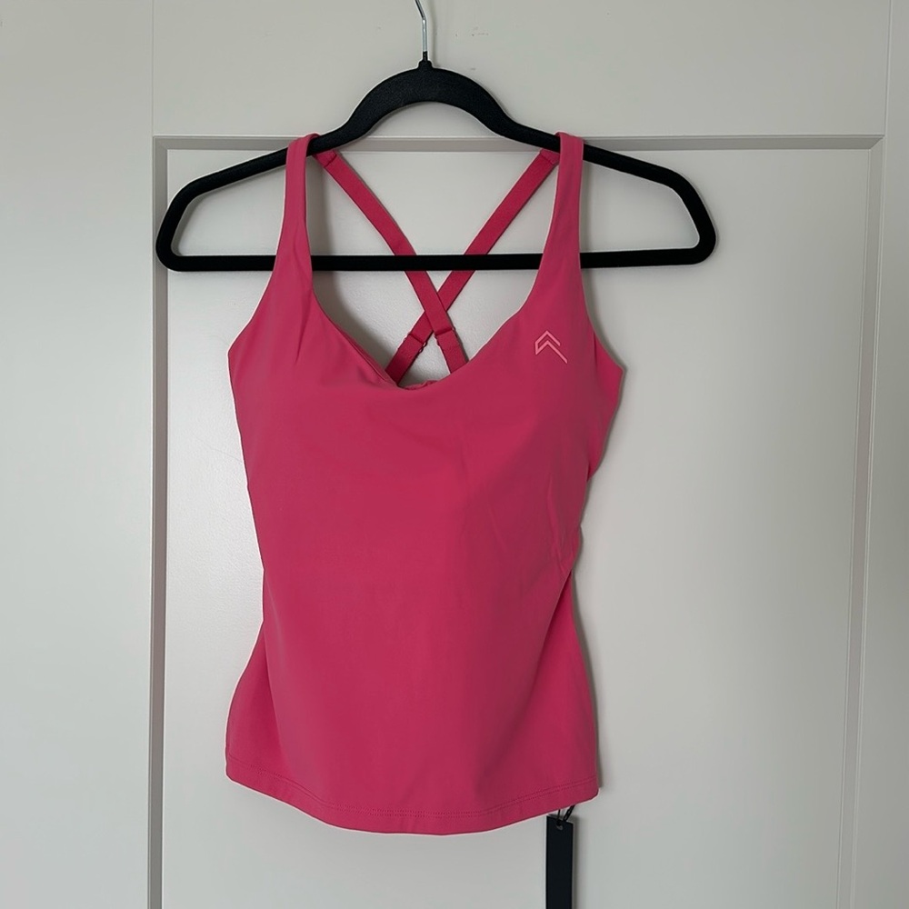 NWT ONER ACTIVE UNIFED V NECK VEST